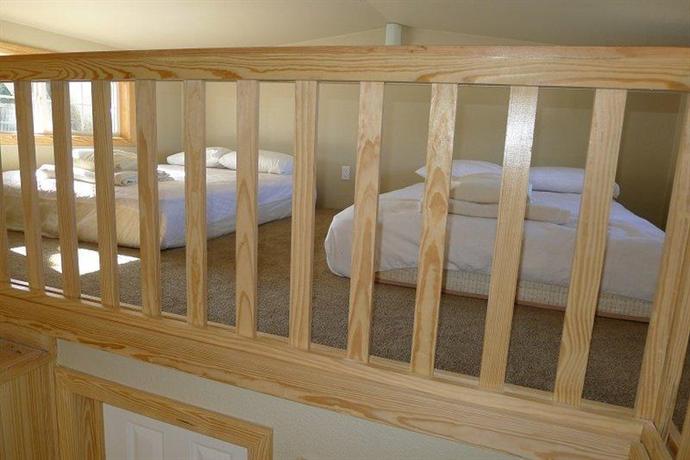 Hill Country Cottage Rv Resort New Braunfels Compare Deals