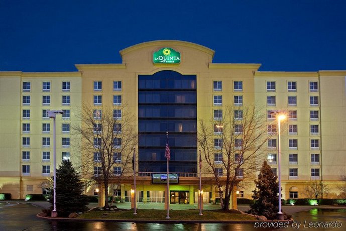 Inn Suites Cincinnati Sharonville Compare Deals - 