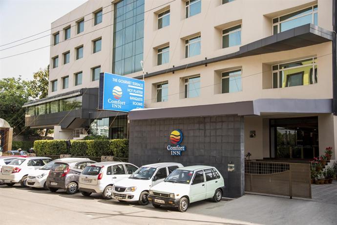 Comfort Inn Lucknow Compare Deals - 