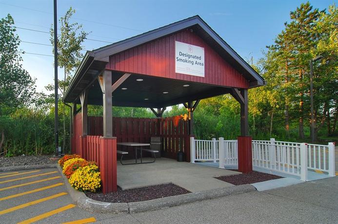 Red roof inn in erie pa Red Roof Inn Erie in Erie on trafficwavereview.tk and earn Rewards nights. Collect 10 nights get 1 free*. Read genuine guest reviews for Red Roof Inn Erie4/5().