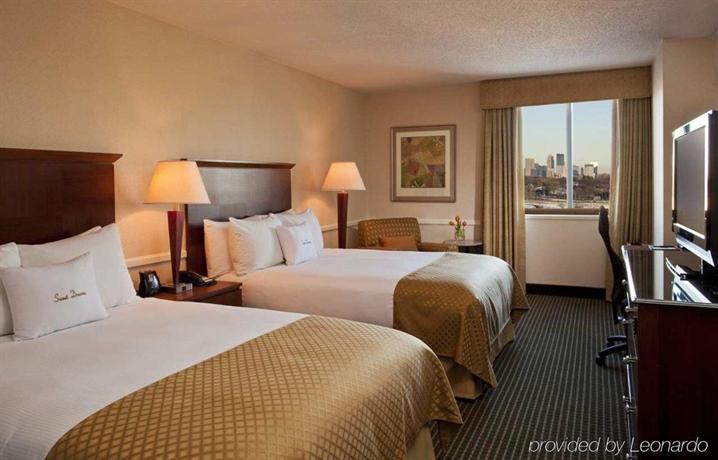 Doubletree By Hilton Minneapolis Park Place Saint Louis - 