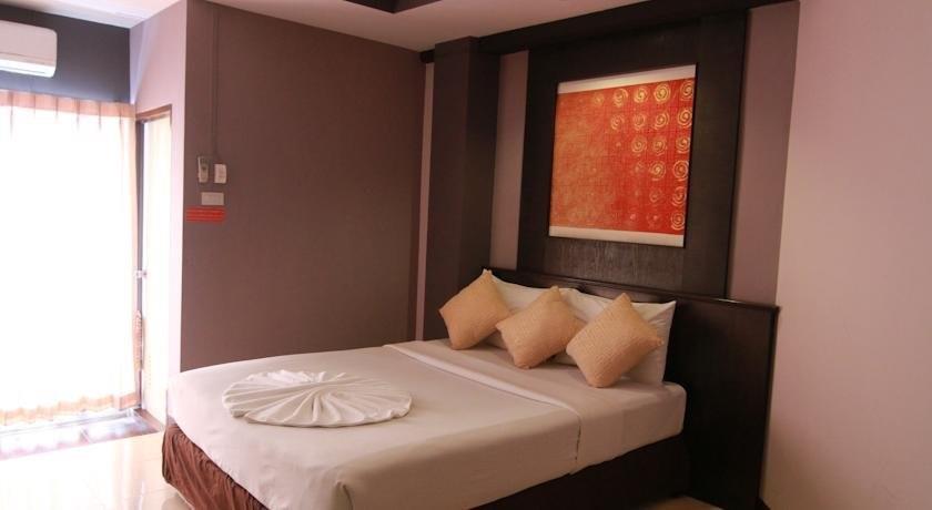 Grand Pinnacle Hotel Bangkok - Compare Deals
