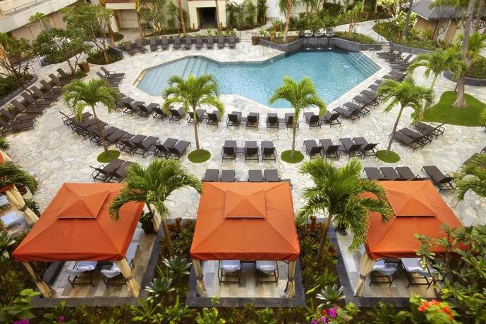 Tropics Restaurant - Picture of Hilton Hawaiian Village Waikiki Beach  Resort, Oahu - Tripadvisor