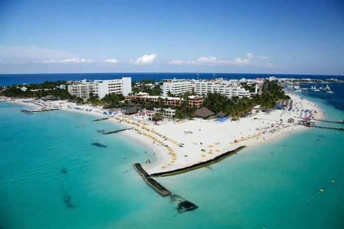 Hotel Bucaneros Isla Compare Deals