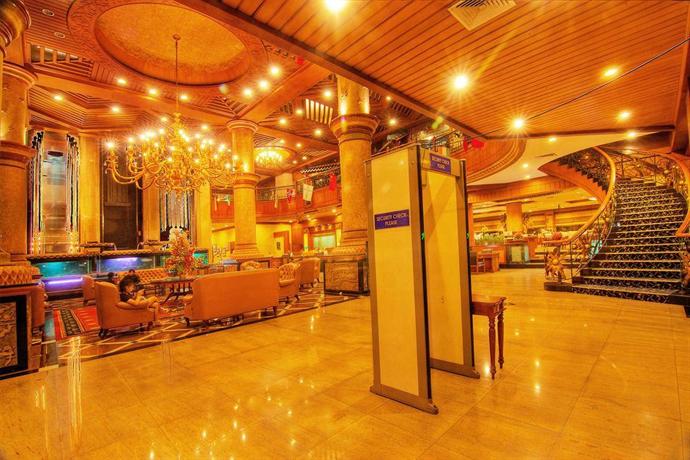 Planet Holiday Hotel, Batu Ampar - Compare Deals