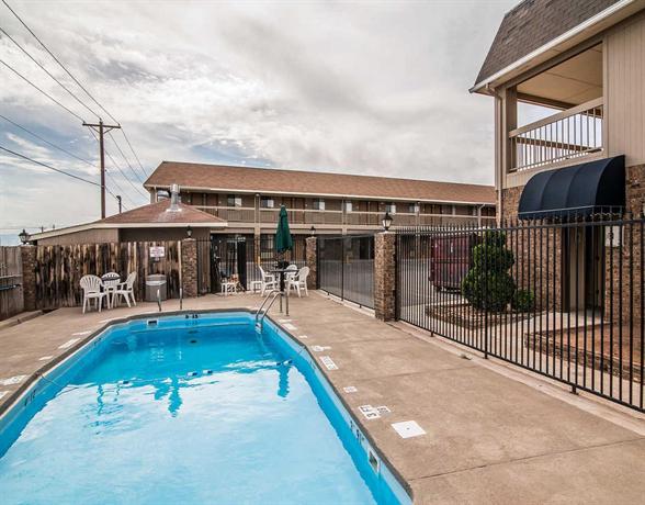 Quality Inn Suites Near White Sands National Monument