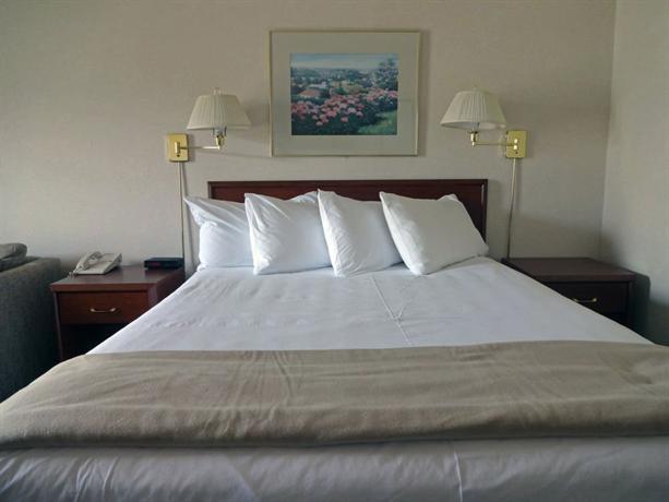 Powell River Town Centre Hotel