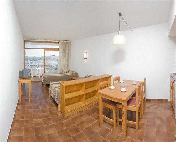 Hotel Sa Clau By Mambo Sant Antoni De Portmany Compare Deals About Hotel Sa Clau By Mambo
