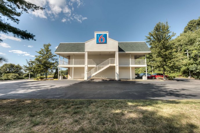 Motel 6 New London Niantic