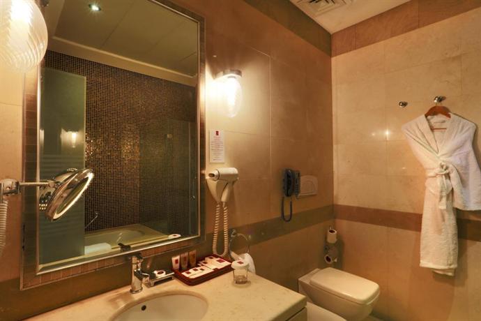 Century Hotel Doha Compare Deals
