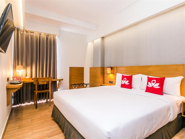 ZenRooms Denpasar Gatot Subroto - Compare Deals