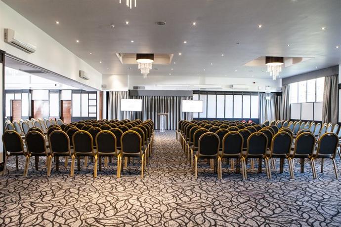 Crowne Plaza Hotel Felbridge London Road East Grinstead Crowne Plaza Hotel Felbridge London Road East Grinstead