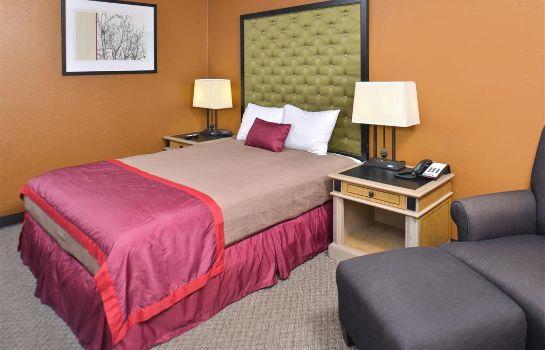Extended Red Coach Grand Island Ne Compare Deals