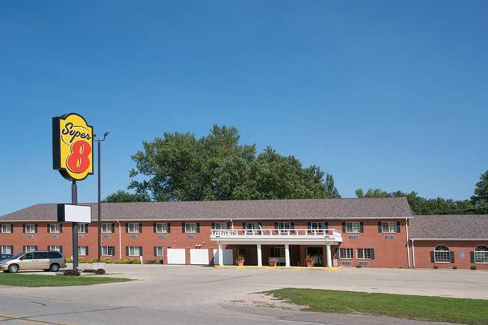 Super 8 Motel Sheldon