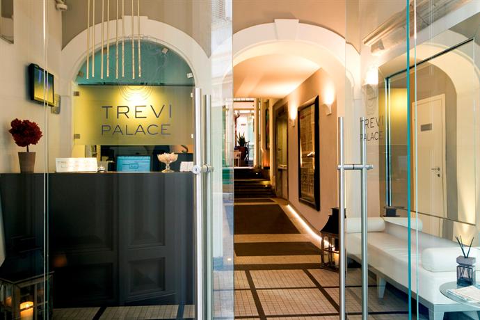 트레비 팰리스 럭셔리 아파트먼트, Trevi Palace Luxury Inn