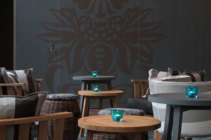 Motel One Bremen - Compare Deals Motel One Bremen - Compare Deals