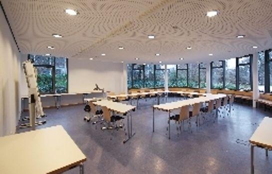 Akademie des Sports, Hannover - Compare Deals Akademie des Sports, Hannover - Compare Deals