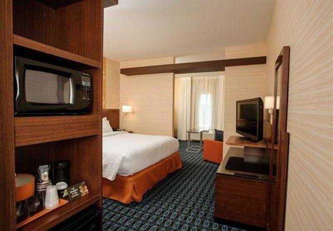 Fairfield Inn Suites Baton Rouge South Compare Deals - 