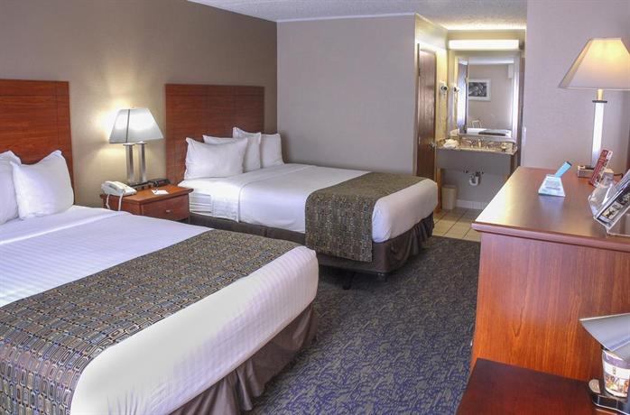 Quality Inn Austintown Youngstown West Compare Deals