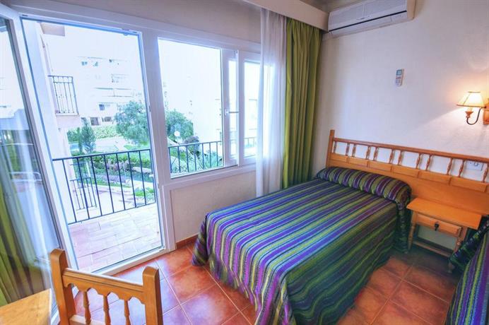 Hostal Sol Y Miel Benalmadena Compare Deals - 