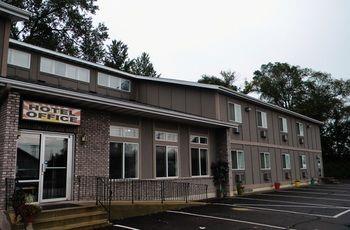 Sunrise Inn Hotel Mondovi Compare Deals About Sunrise Inn Hotel