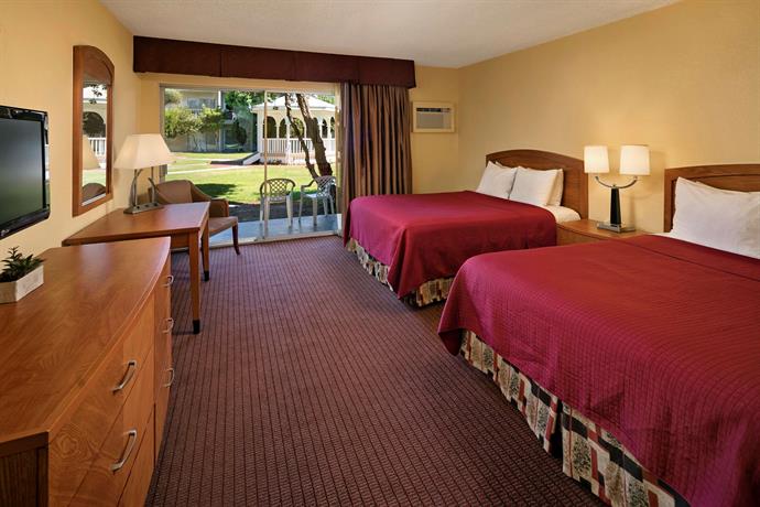 Best Western Golden Sails Hotel Long Beach Compare Deals