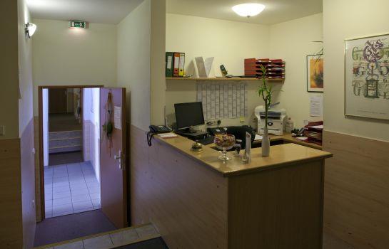 Hotel Garni Haus Zum Gutenberg Hallbergmoos Compare Deals