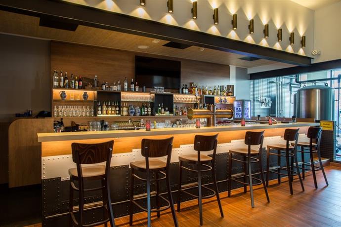Comfort Hotel Frankfurt Airport West Shuttle Comfort Hotel Frankfurt Airport West Shuttle