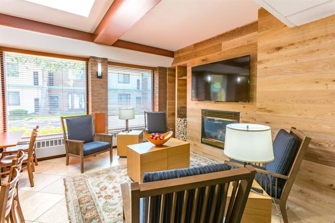 Hotels In Traverse City With Jacuzzi Suites Hotels In Traverse City With Jacuzzi Suites