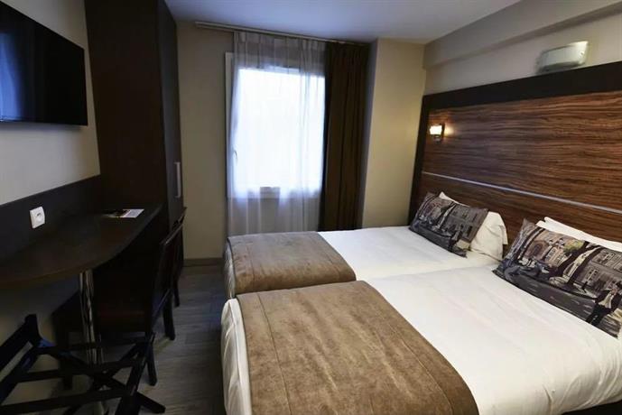 Qualys Hotel Paris Mouffetard Apolonia Compare Deals
