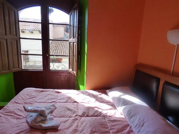 잉카 워커, Peruvian Hostal
