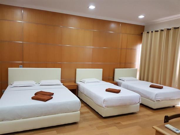 스테이 투게더 4 5 & 6 베드룸 아파트먼트@ 마리나 코트 리조트 콘도미니엄, Stay Together 4 5 & 6 Bedroom Apartments@ Marina Court Resort Condominium