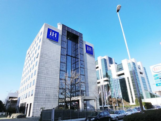 아이디어 호텔 밀라노 로렌테지오, IH Hotels Milano Lorenteggio