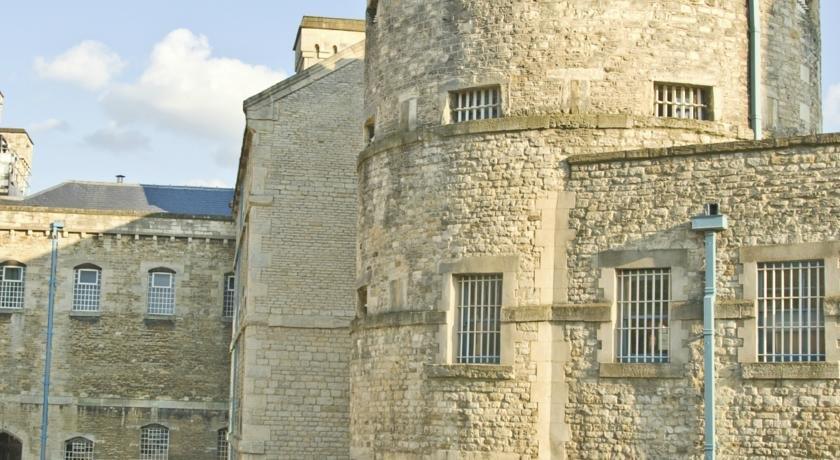 Castle Mews