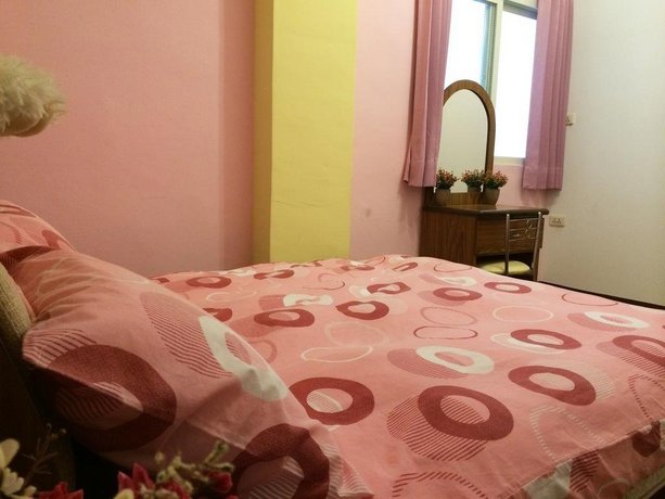 Big Bear Hostel Hualien Compare Deals - 