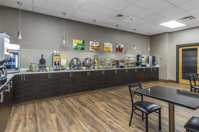 Quality Inn Suites Hotel Saskatoon Compare Deals