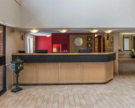 Comfort Inn Highway 401 Kingston Compare Deals