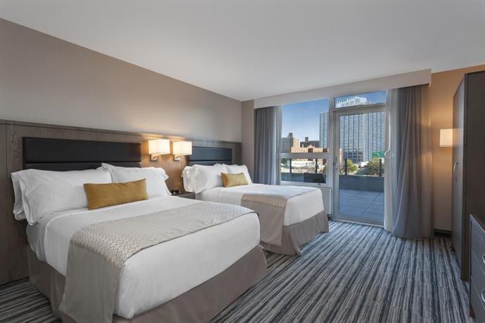 Wyndham Garden LaGuardia South