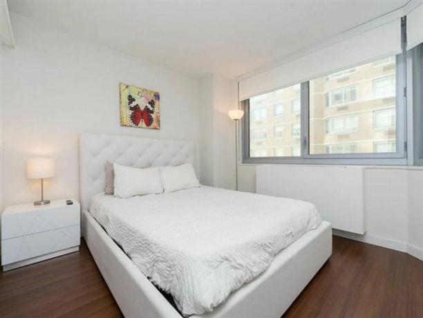 Murray Hill 2 -Bedroom - N12M
