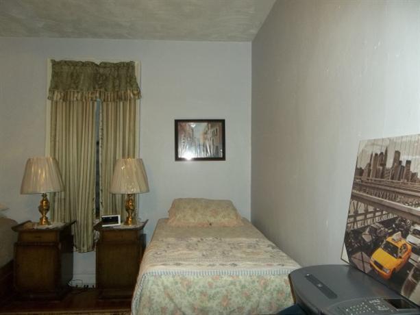 Homestay in Flatbush near Kings Theatre