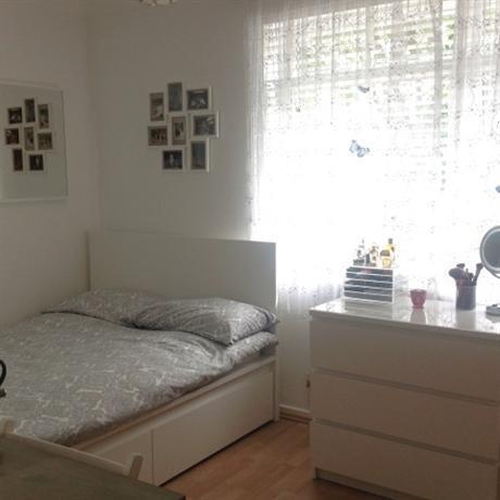 Homestay in Westbourne Green near Regent's Canal