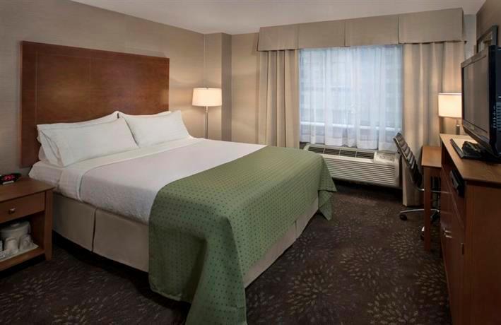 Holiday Inn Manhattan 6th Ave Chelsea New York City Die