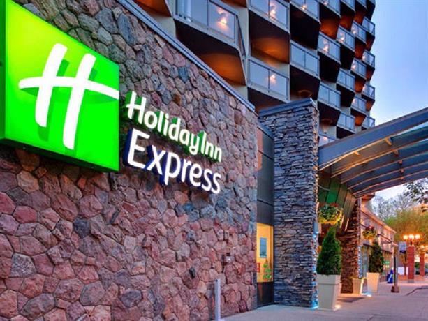Holiday Inn Express Edmonton Downtown