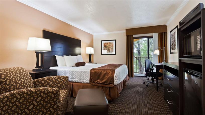 Best Western Airport Albuquerque Innsuites Hotel Suites - 