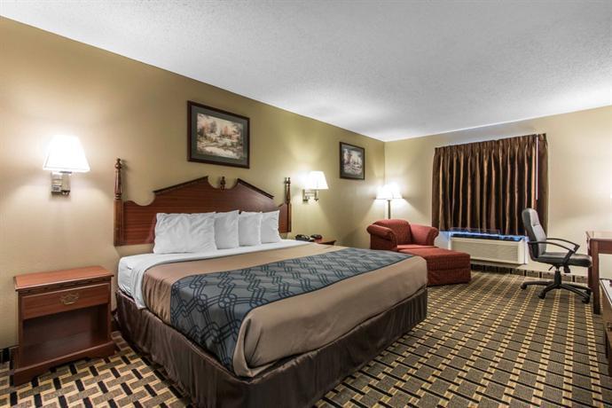 Comfort Inn & Suites Moore