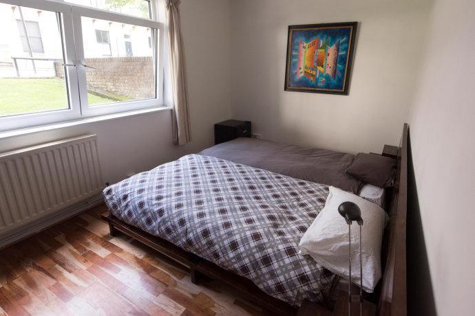 Homestay in Westbourne Green near Warwick Avenue Tube Station
