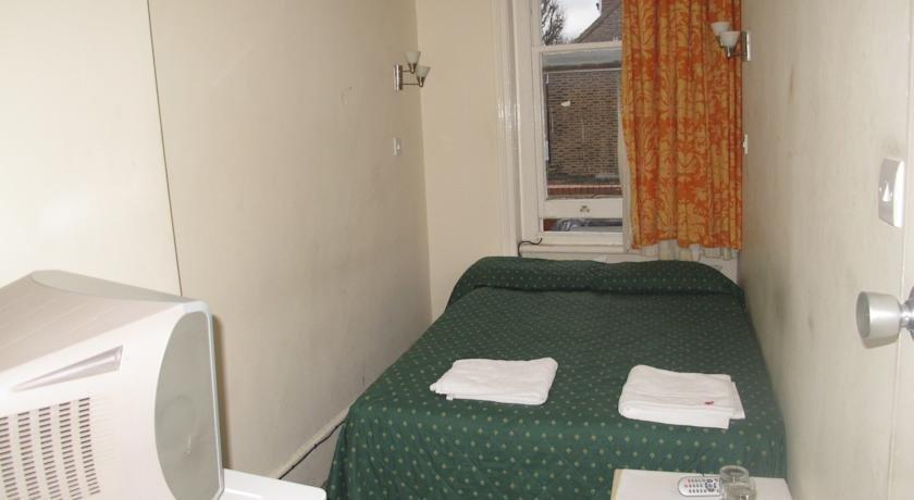 Chiswick Court Hotel