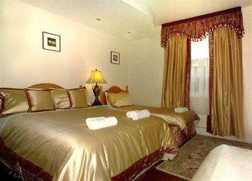 Piccolino Hyde Park Hotel