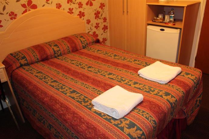 Lampton Guest House London