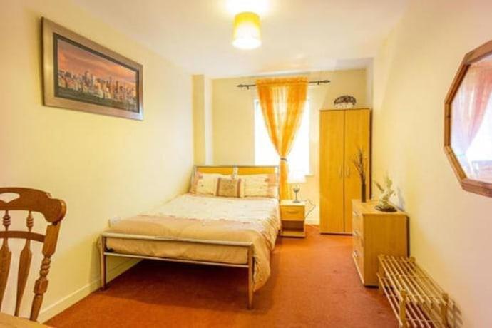 Homestay in Kilburn near Kilburn Park Tube Station